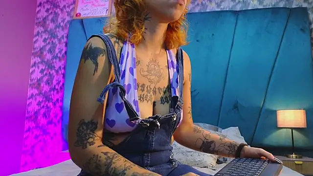 julimonroe  online show from 07.17.26