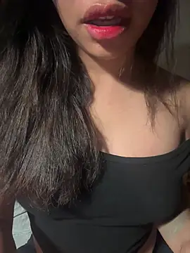 Snapshot of QuynhAnhhh_sweet chatting on 06.29.26 QuynhAnhhh sweet online show from 06.29.26
