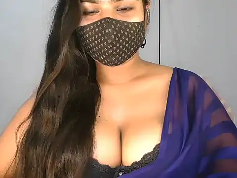 Curvy Deepa online show from 06.06.26