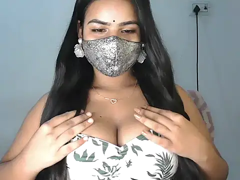 Curvy Deepa online show from 07.20.26