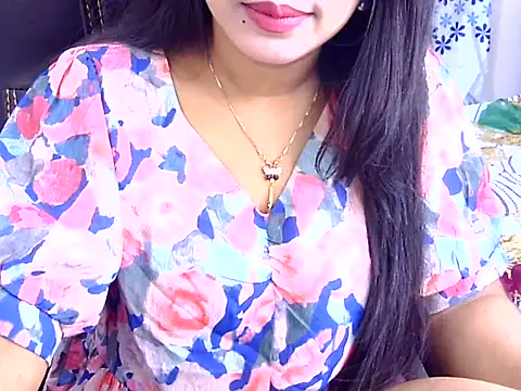 Noor Zarin27 online show from 07.18.26