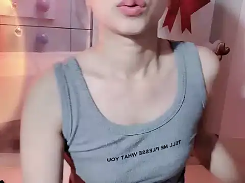 Snapshot of -Lylyn- chatting on 06.10.26 -Lylyn- online show from 06.10.26