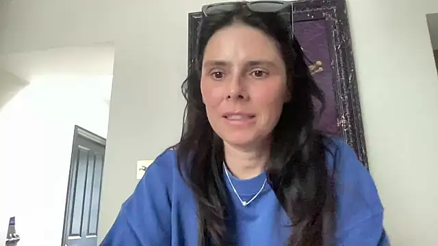 JadeLucy online show from 06.05.26