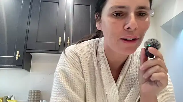 JadeLucy online show from 06.07.26