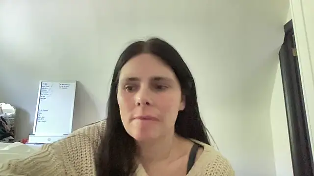 JadeLucy online show from 06.14.26