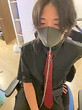 Snapshot of Natsu_x_ chatting on 06.10.26 Natsu x online show from 06.10.26