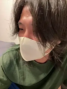 Snapshot of Natsu_x_ chatting on 06.28.26 Natsu x online show from 06.28.26