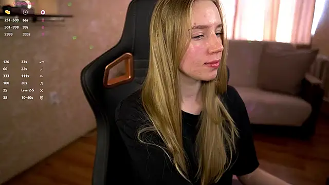 Snapshot of sweet_michellle chatting on 07.20.26 sweet michellle online show from 07.20.26