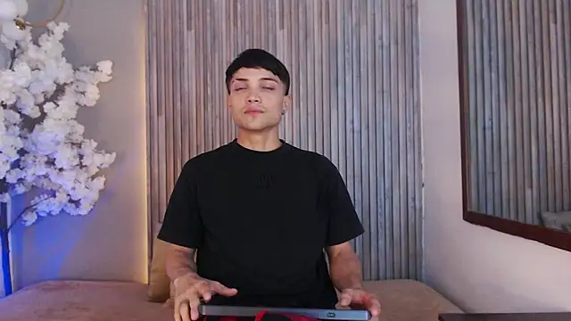 Jay Smile online show from 06.23.26