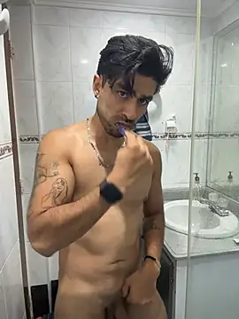 Snapshot of SantiagoMelendez chatting on 07.19.26 SantiagoMelendez online show from 07.19.26