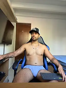 Snapshot of SantiagoMelendez chatting on 07.24.26 SantiagoMelendez online show from 07.24.26