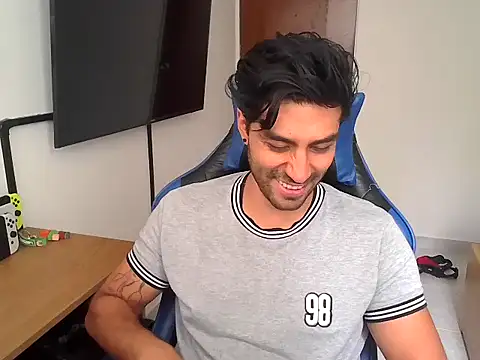 Snapshot of SantiagoMelendez chatting on 07.28.26 SantiagoMelendez online show from 07.28.26