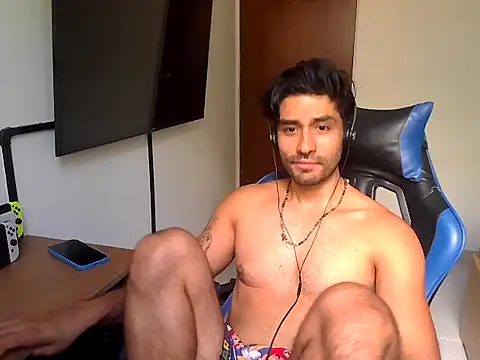 Snapshot of SantiagoMelendez chatting on 07.28.26 SantiagoMelendez online show from 07.28.26