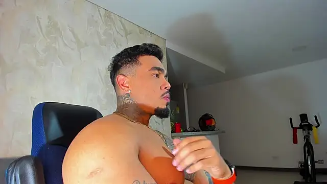 ZeusStrong 1 online show from 06.05.26