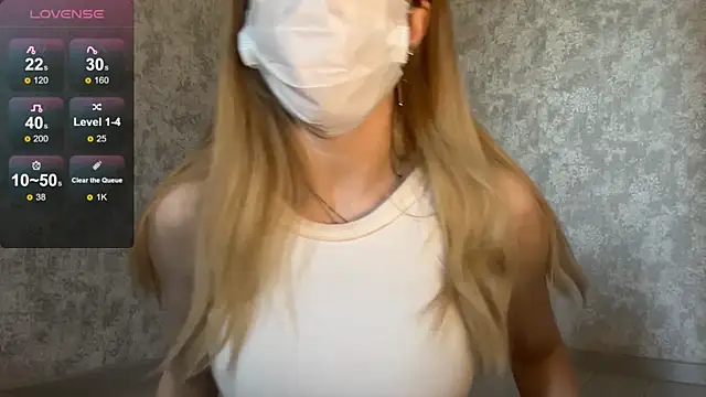 LunaHoke online show from 06.04.26