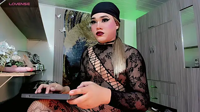 lisa armas online show from 07.03.26