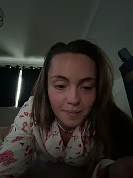 Snapshot of Lucysaphire chatting on 06.11.26 Lucysaphire online show from 06.11.26