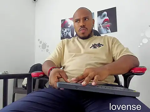 AlessandroHammed online show from 07.10.26