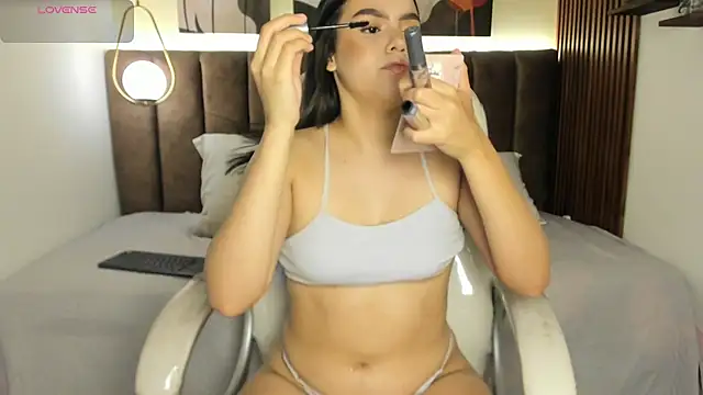 Bella18   online show from 07.24.26