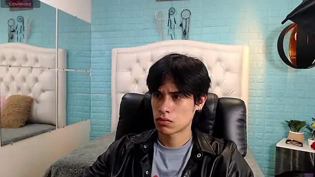 wayath1 online show from 07.12.26