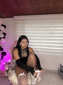 mia zafirr online show from 07.16.26