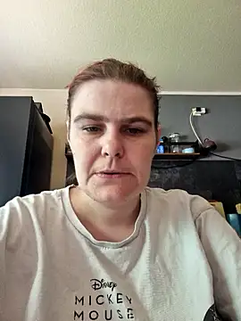 GoldenWifee online show from 06.05.26