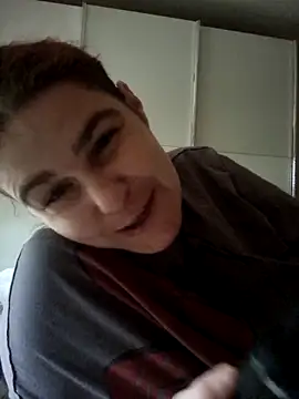 Snapshot of GoldenWifee chatting on 06.09.26 GoldenWifee online show from 06.09.26