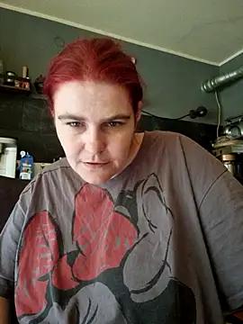 Snapshot of GoldenWifee chatting on 06.16.26 GoldenWifee online show from 06.16.26