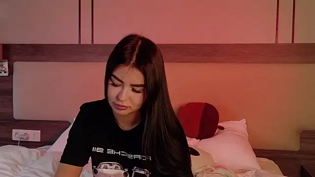 leonameilee online show from 07.02.26