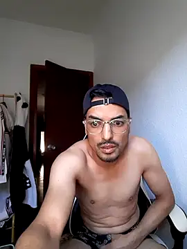 Snapshot of morenazomamon chatting on 07.05.26 morenazomamon online show from 07.05.26