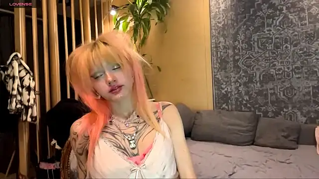 JoanneMcauly online show from 06.15.26
