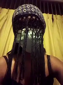 queen shelly online show from 06.11.26