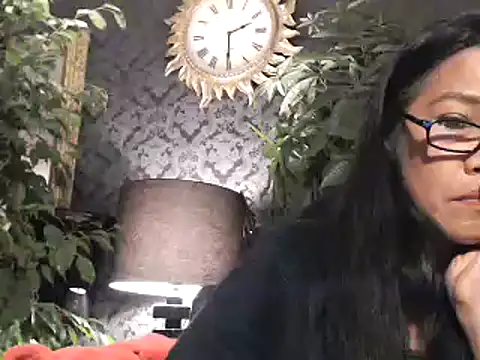 Snapshot of Hornygirltheone chatting on 12.03.24 Hornygirltheone online show from 12.03.24