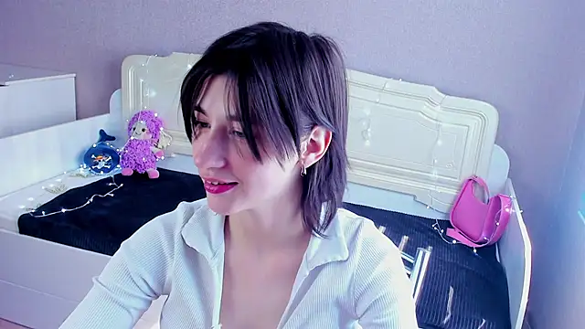 Carolina Lu online show from 06.24.26