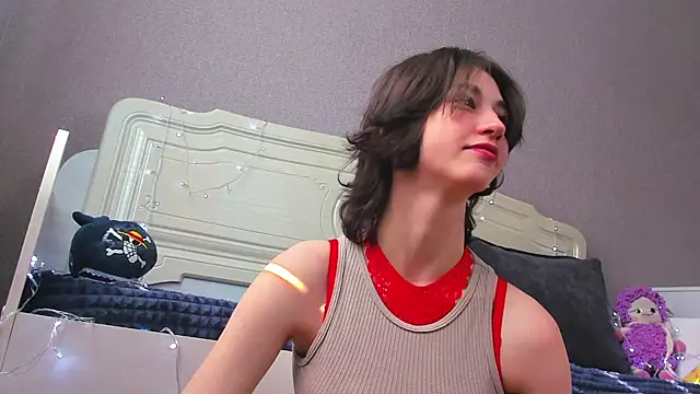 Carolina Lu online show from 07.16.26