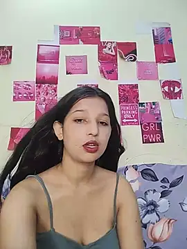 Queen Rosyy online show from 07.27.26