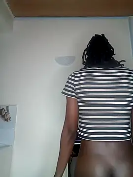 Snapshot of Derah_O chatting on 06.17.26 Derah O online show from 06.17.26