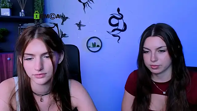 Snapshot of naomi_perl chatting on 07.17.26 naomi perl online show from 07.17.26