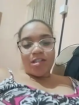Snapshot of Esquetadinhas chatting on 07.11.26 Esquetadinhas online show from 07.11.26