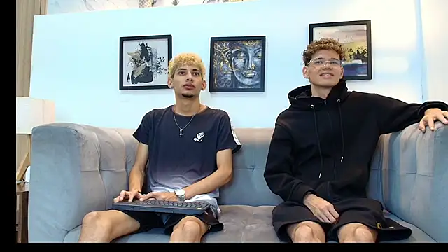 Hot skinny guys online show from 06.10.26
