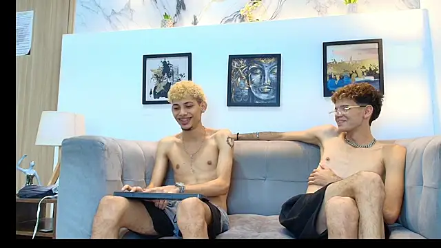Hot skinny guys online show from 06.11.26