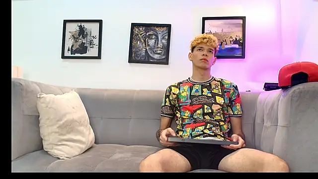 Hot skinny guys online show from 06.17.26
