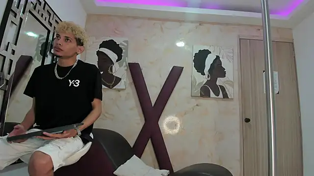 Hot skinny guys online show from 07.10.26