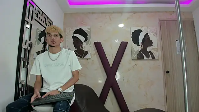 Hot skinny guys online show from 07.11.26