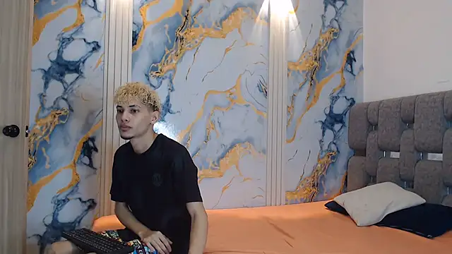 Hot skinny guys online show from 07.21.26