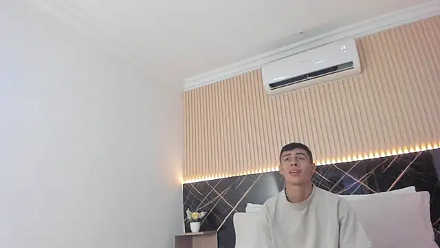 Bruno fox online show from 06.19.26