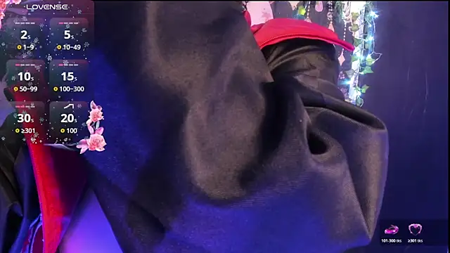Snapshot of Layra_66 chatting on 07.04.26 Layra 66 online show from 07.04.26