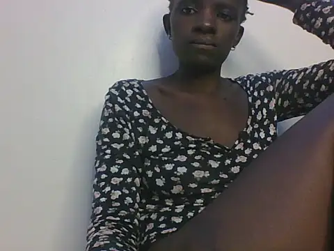 ebonypetite2 online show from 06.24.26