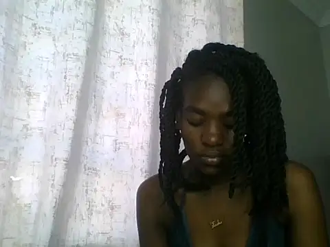 Snapshot of Lola_Allure chatting on 06.28.26 Lola Allure online show from 06.28.26