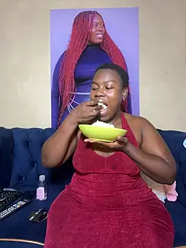 BigBootyBrie01 online show from 06.25.26